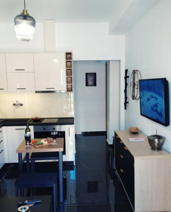 Xenofon'S Cozy Apartment Corfu  ภายนอก รูปภาพ
