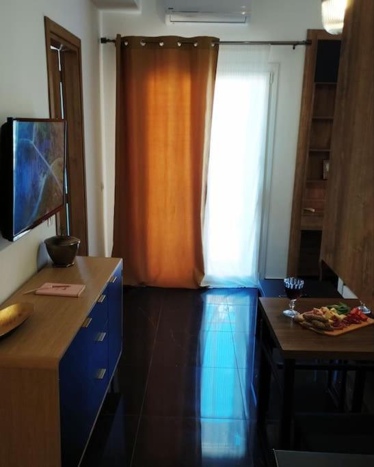 Xenofon'S Cozy Apartment Corfu  ภายนอก รูปภาพ